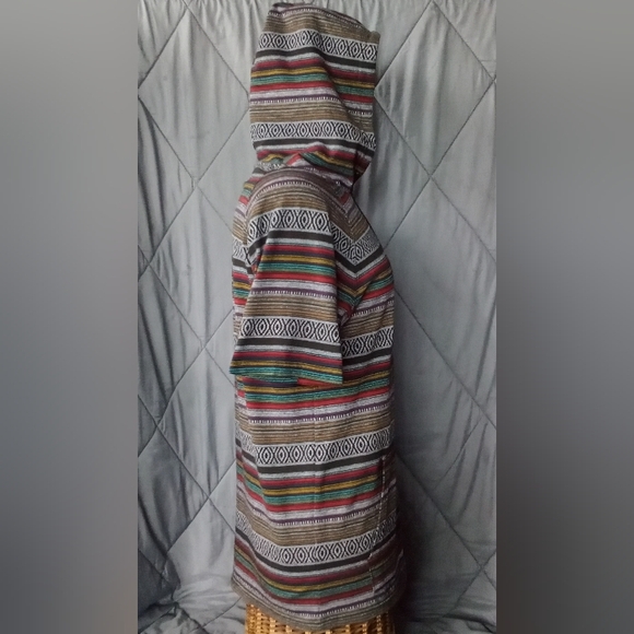 Women's Striped Multi Colored Short Sleeve Hoodie Sweatshirt Beautiful Giant - Picture 6 of 15